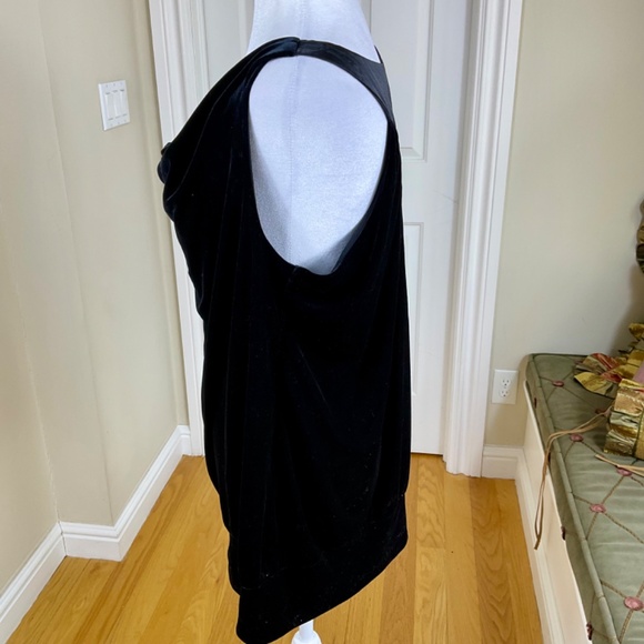 Lane Bryant Top Black Velvet Sleeveless (14/16) - Picture 2 of 6